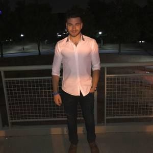 Meet your Posher, Christian